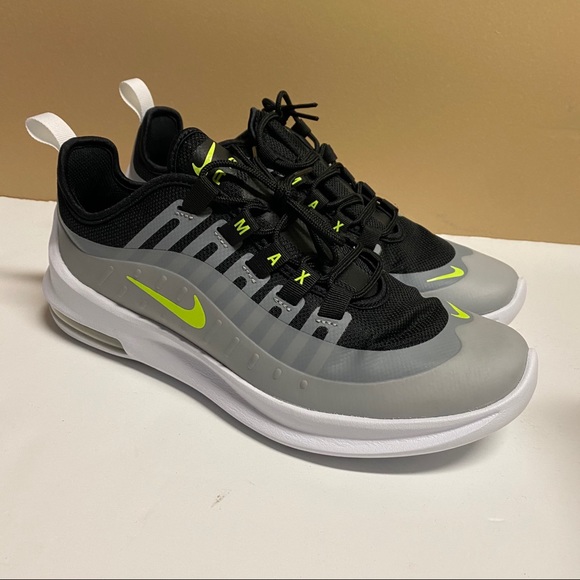 nike air max axis se gs